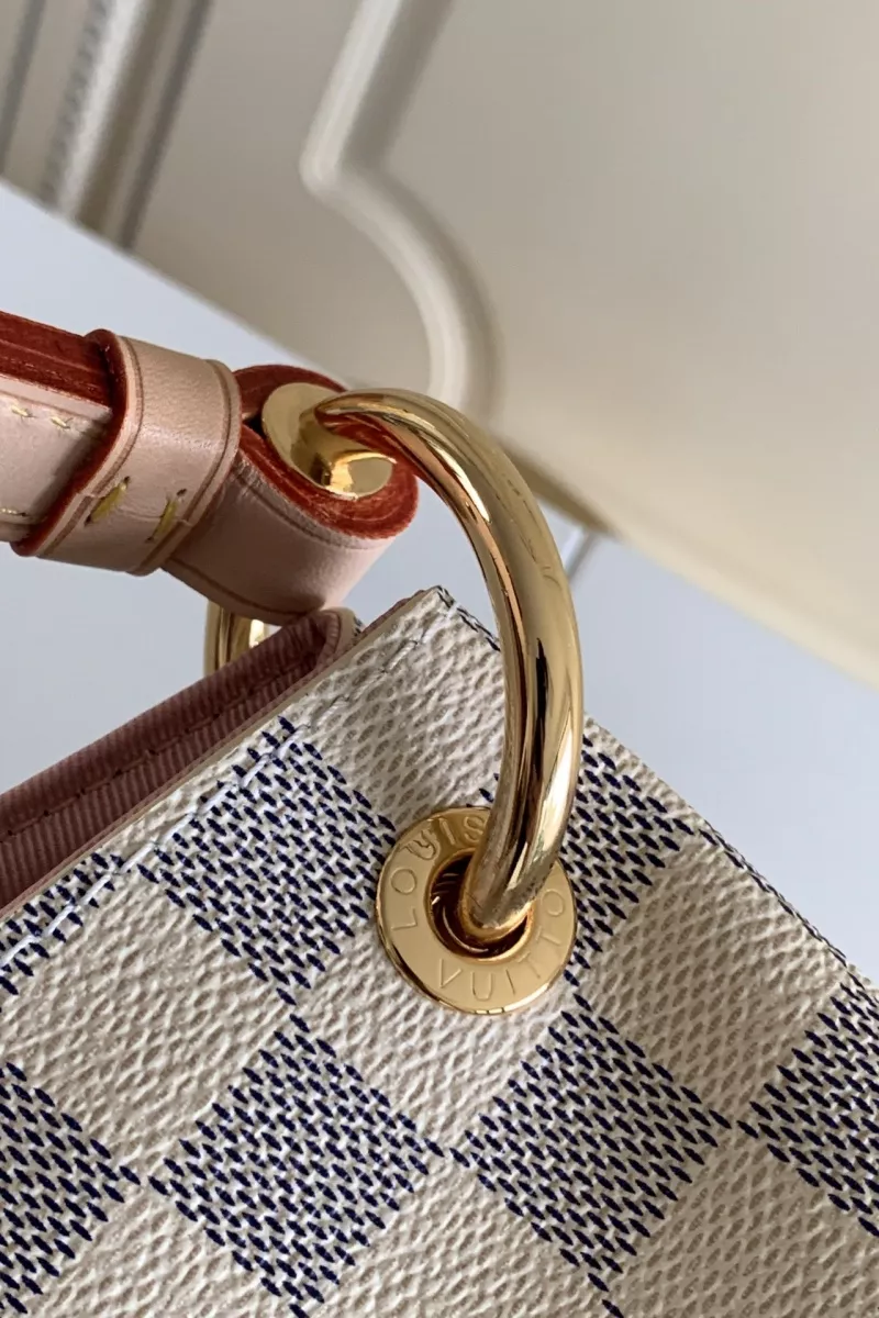 Louis Vuitton AAA Quality Handbags In Pink For Women Unique 5243