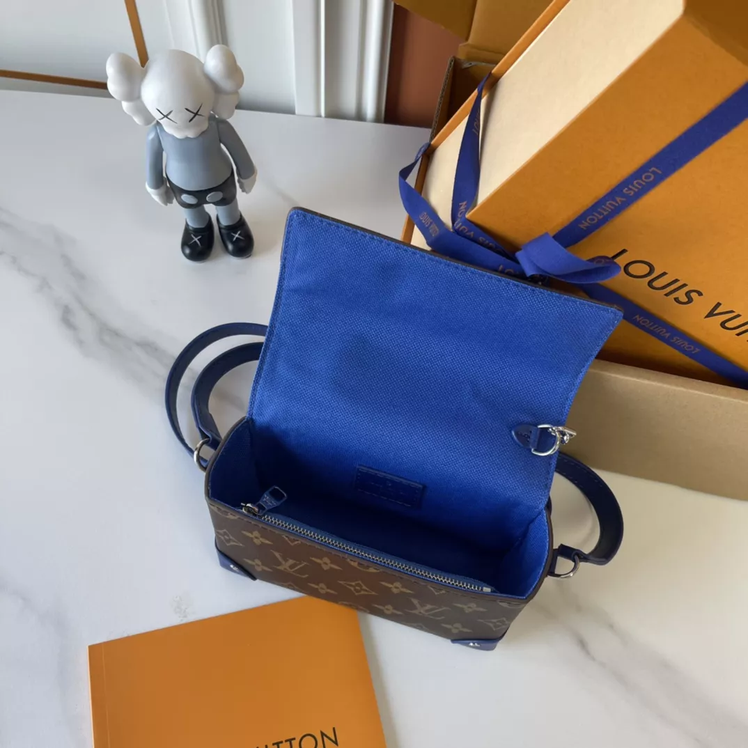 Louis Vuitton AAA Quality Messenger Bags For Unisex Compact 6224