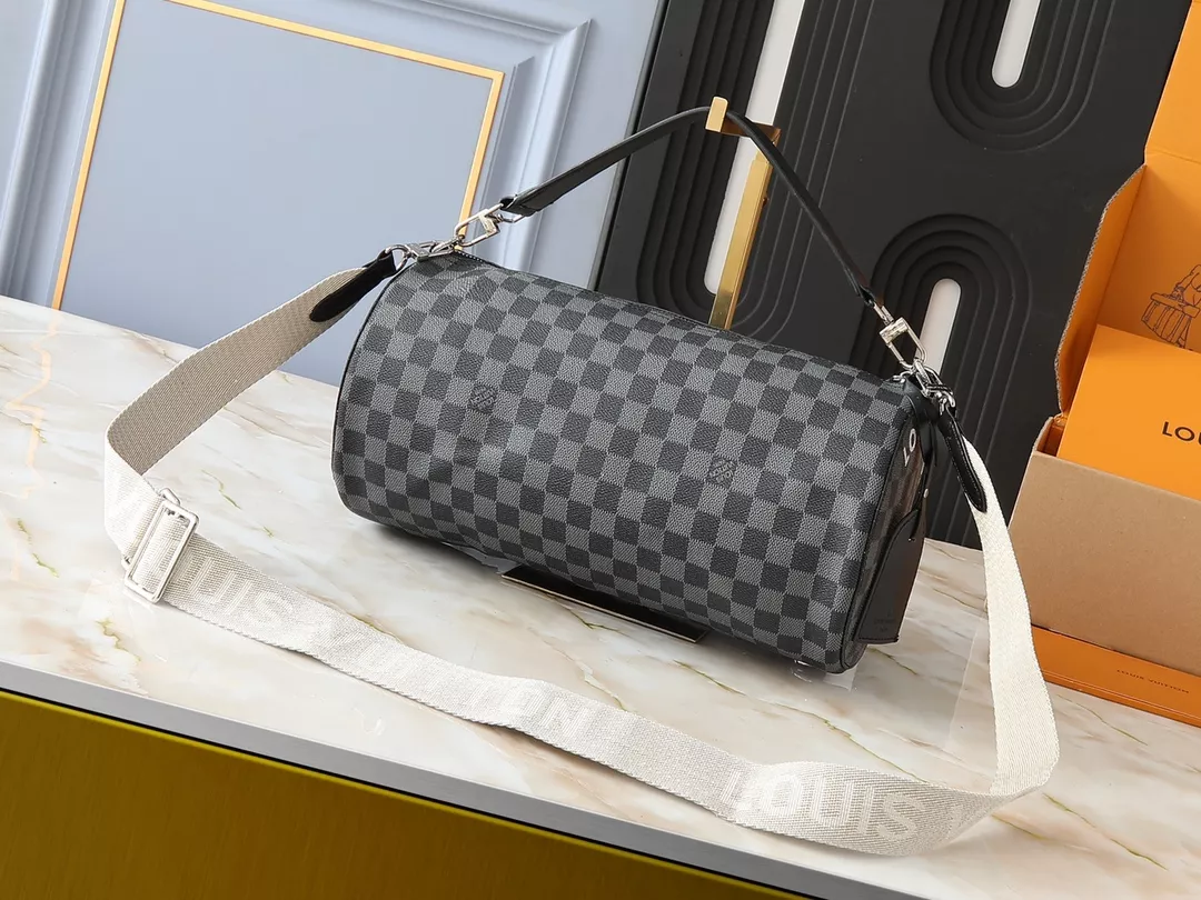 Louis Vuitton AAA Quality Messenger Bags For Unisex Durable 2423