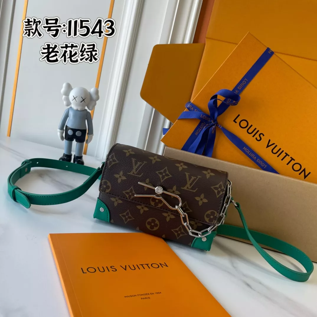Louis Vuitton AAA Quality Messenger Bags For Unisex Durable 5378
