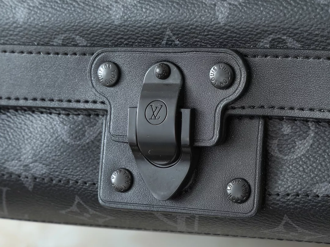 Louis Vuitton AAA Quality Messenger Bags For Unisex EasyMatch 4490