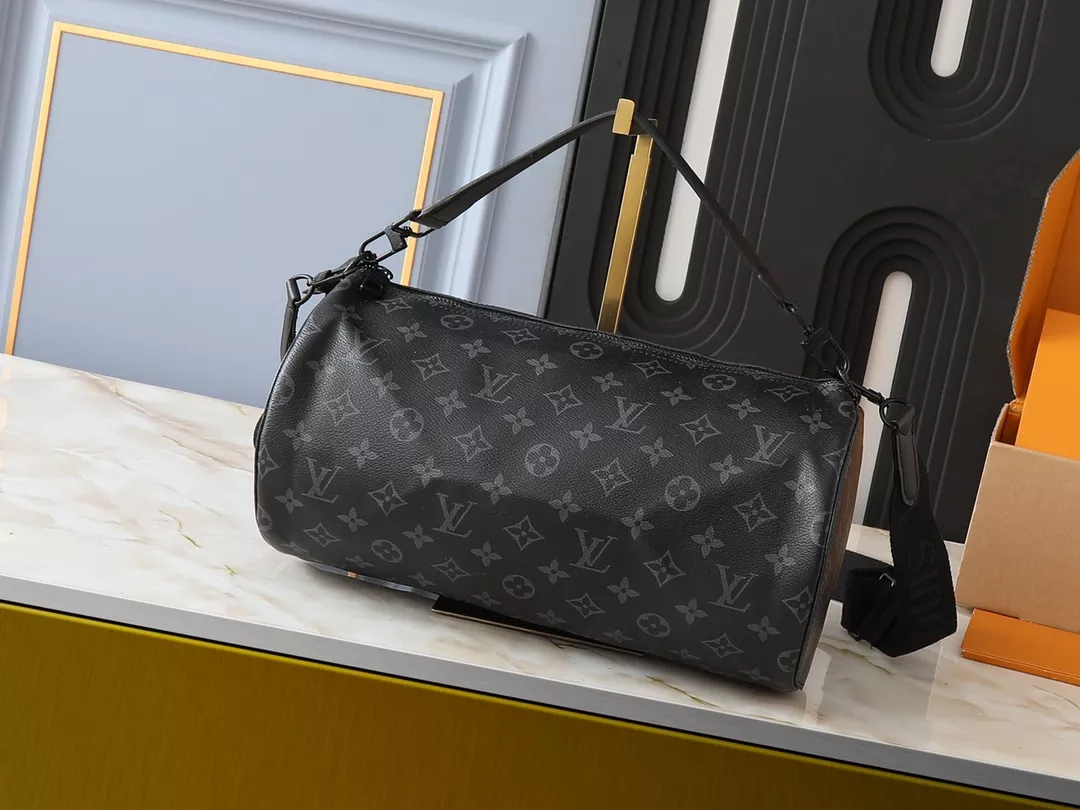 Louis Vuitton AAA Quality Messenger Bags For Unisex Unique 1529