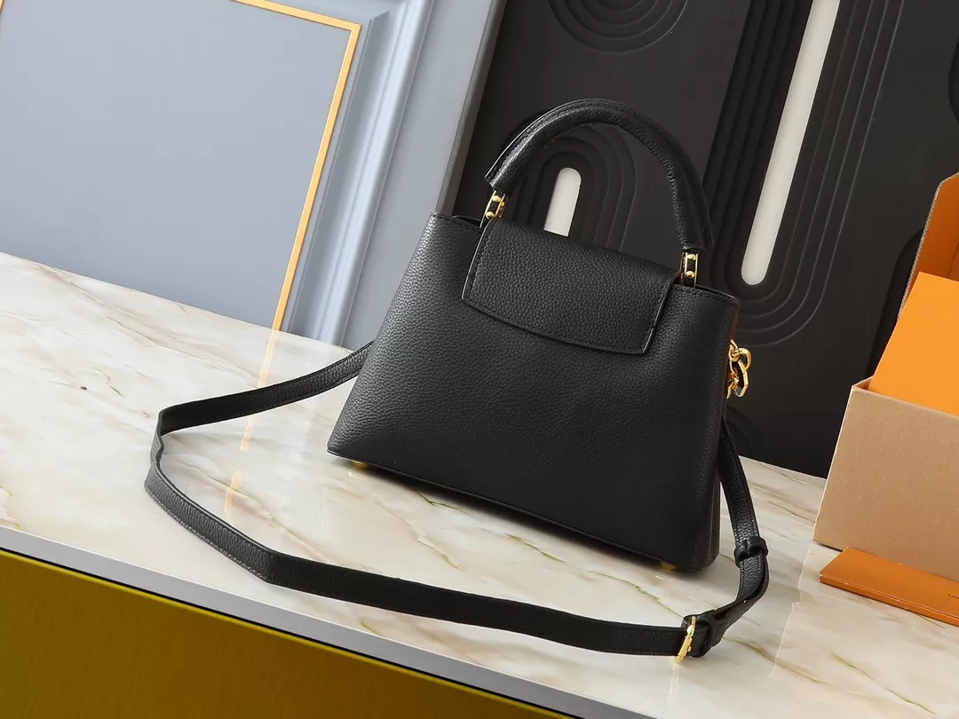 Louis Vuitton AAA Quality Messenger Bags For Women Affordable 6008