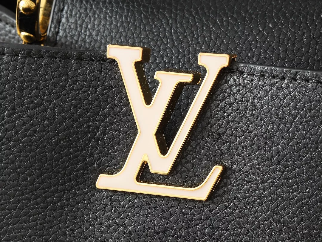 Louis Vuitton AAA Quality Messenger Bags For Women Affordable 6008
