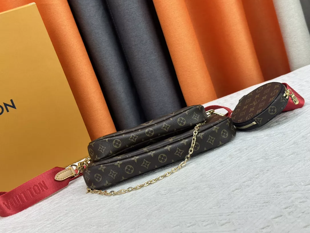 Louis Vuitton AAA Quality Messenger Bags For Women AllSeason 3266