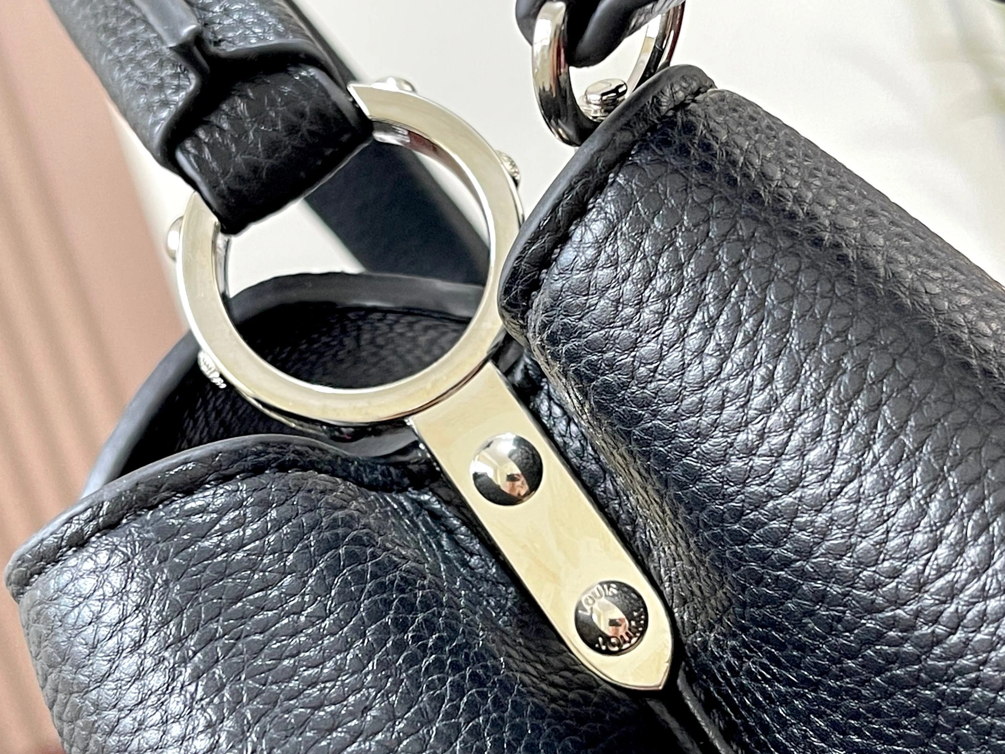 Louis Vuitton AAA Quality Messenger Bags For Women BestValue 1793