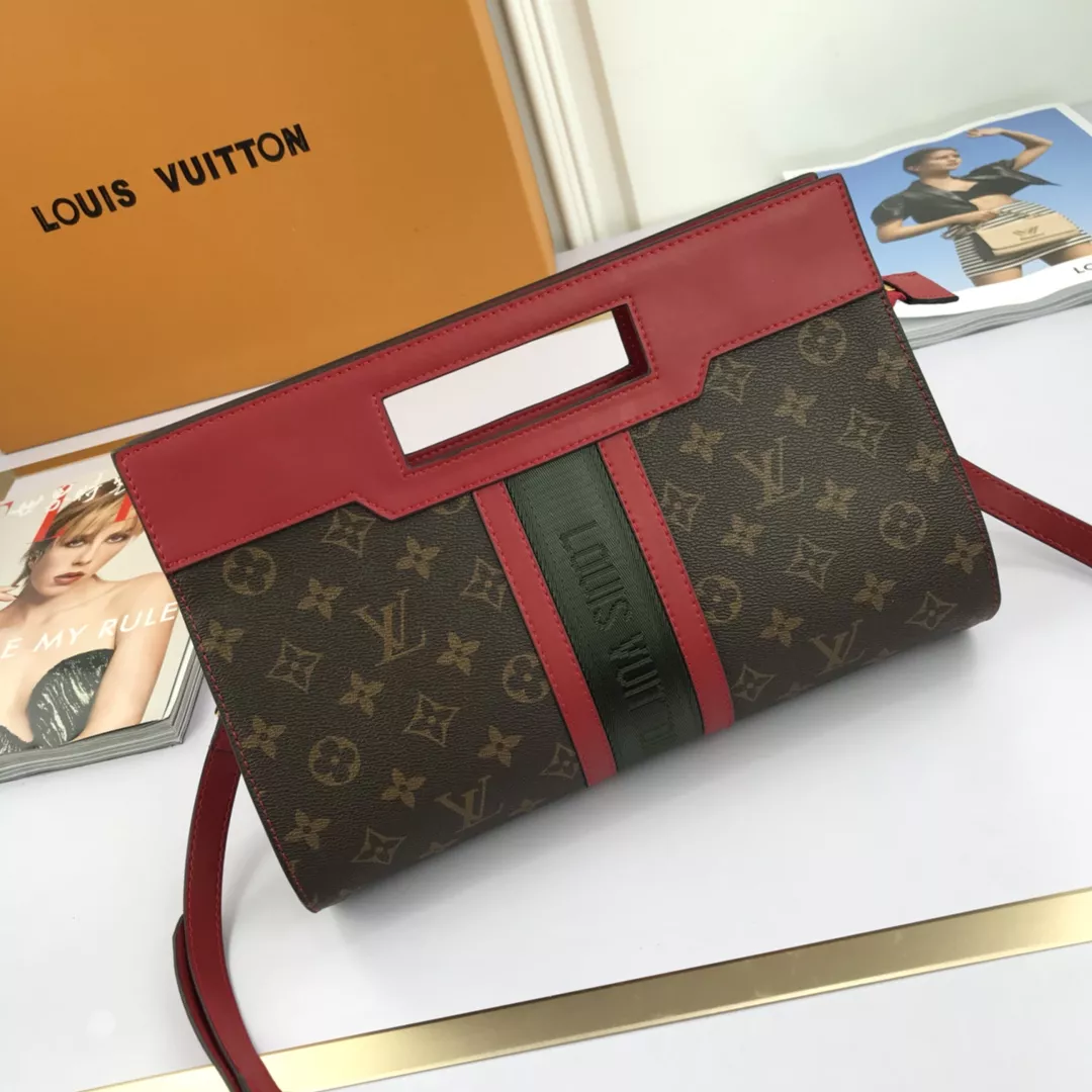 Louis Vuitton AAA Quality Messenger Bags For Women BestValue 7034