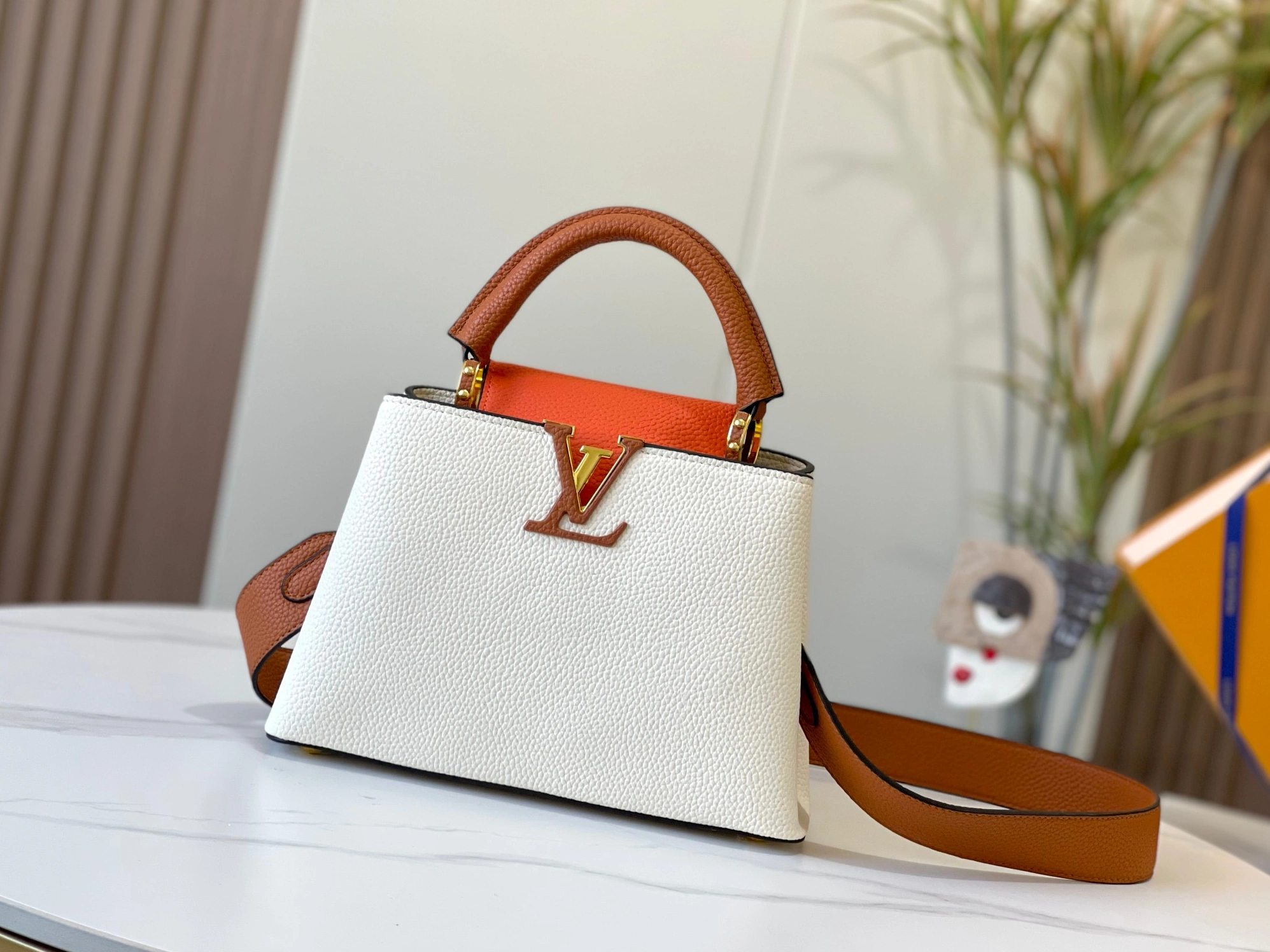 Louis Vuitton AAA Quality Messenger Bags For Women Bold 229