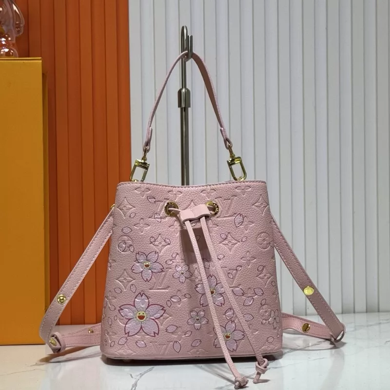 Louis Vuitton AAA Quality Messenger Bags For Women Bold 6258