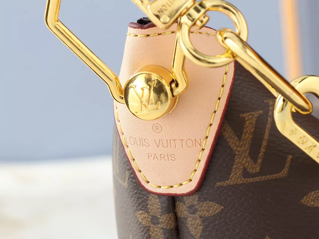 Louis Vuitton AAA Quality Messenger Bags For Women Breathable 3682