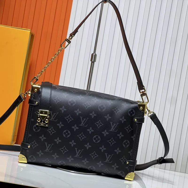 Louis Vuitton AAA Quality Messenger Bags For Women Breathable 6137