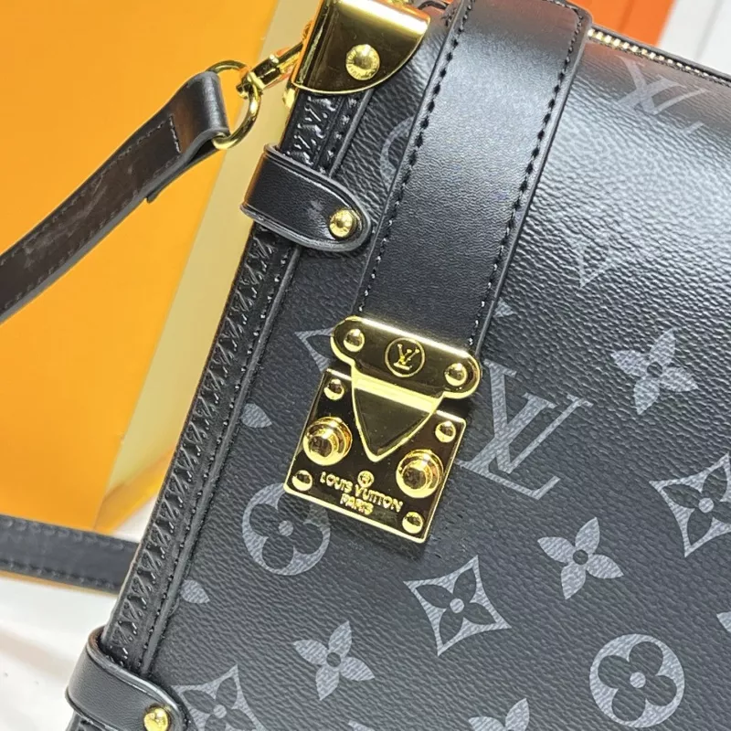 Louis Vuitton AAA Quality Messenger Bags For Women Breathable 6137