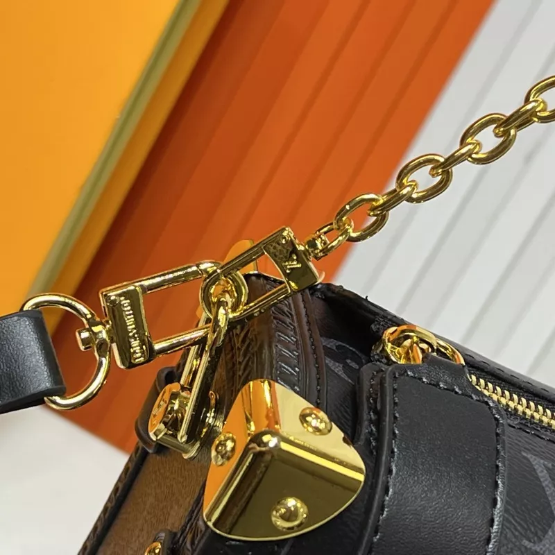 Louis Vuitton AAA Quality Messenger Bags For Women Breathable 6137