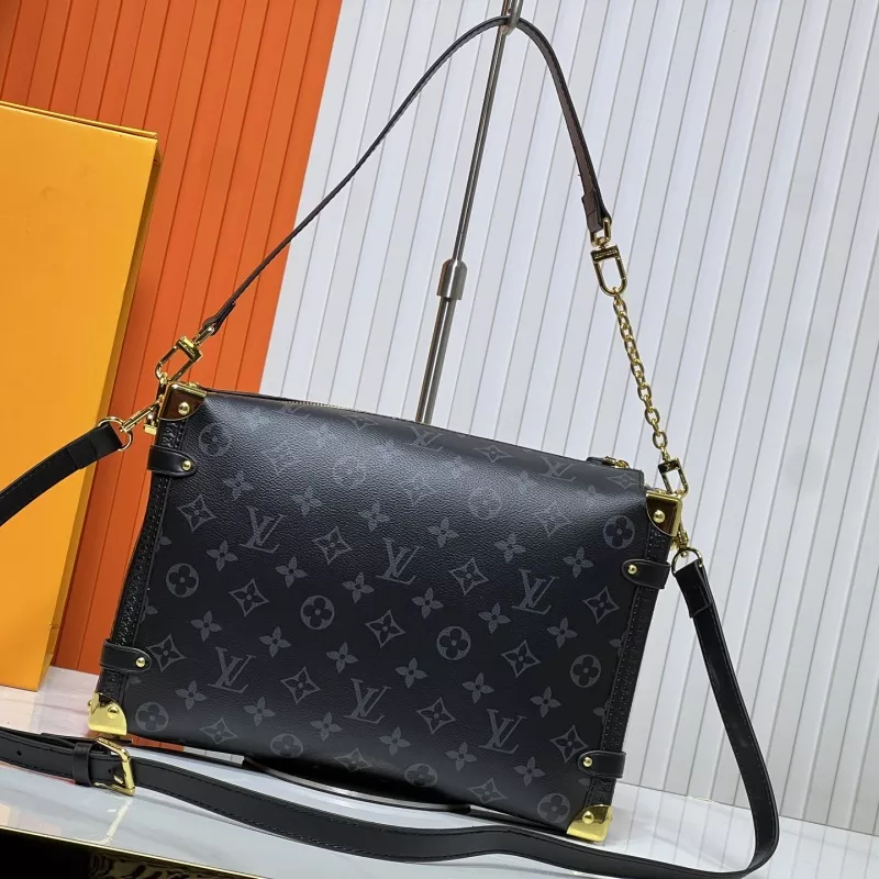 Louis Vuitton AAA Quality Messenger Bags For Women Breathable 6137