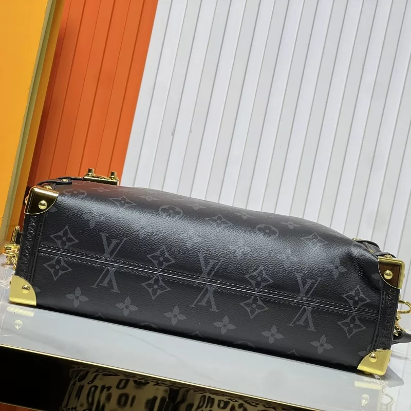 Louis Vuitton AAA Quality Messenger Bags For Women Breathable 6137