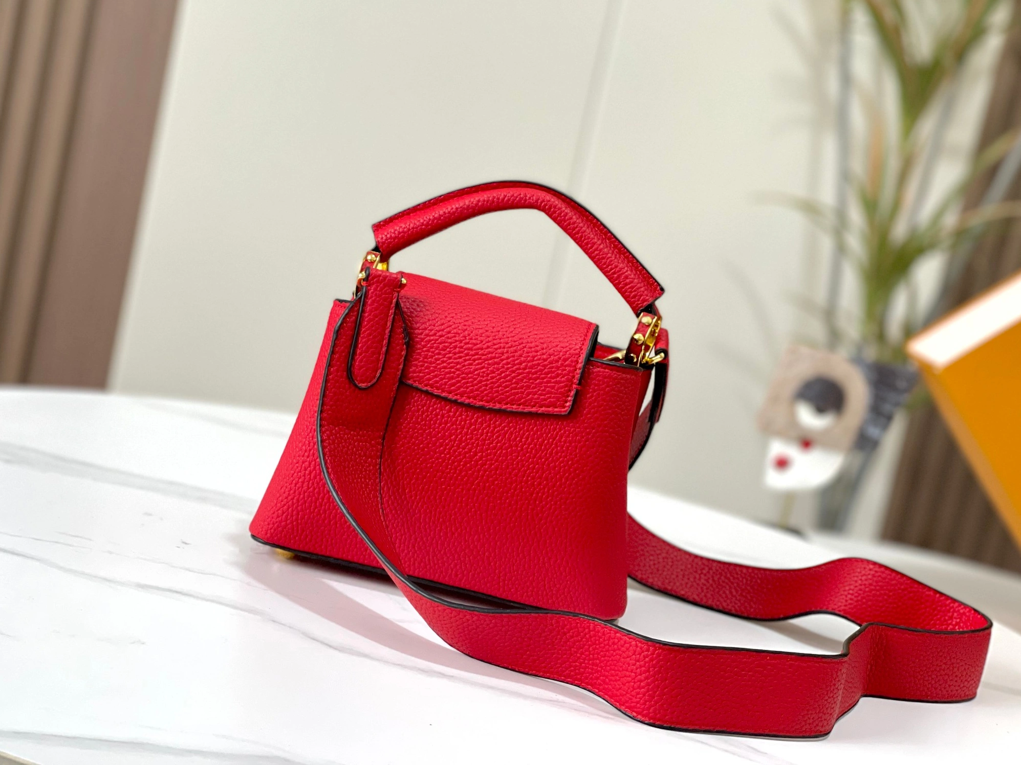 Louis Vuitton AAA Quality Messenger Bags For Women Breathable 7366