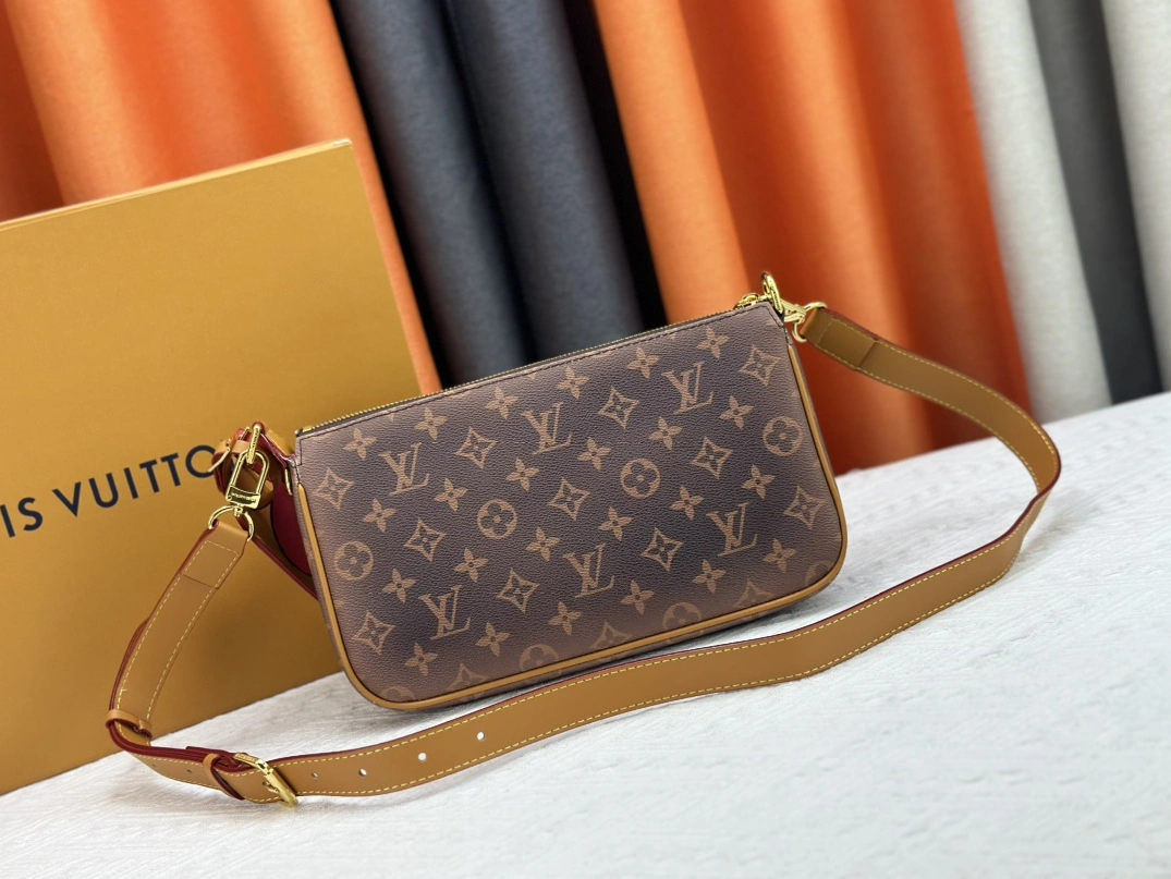 Louis Vuitton AAA Quality Messenger Bags For Women Breathable 8014