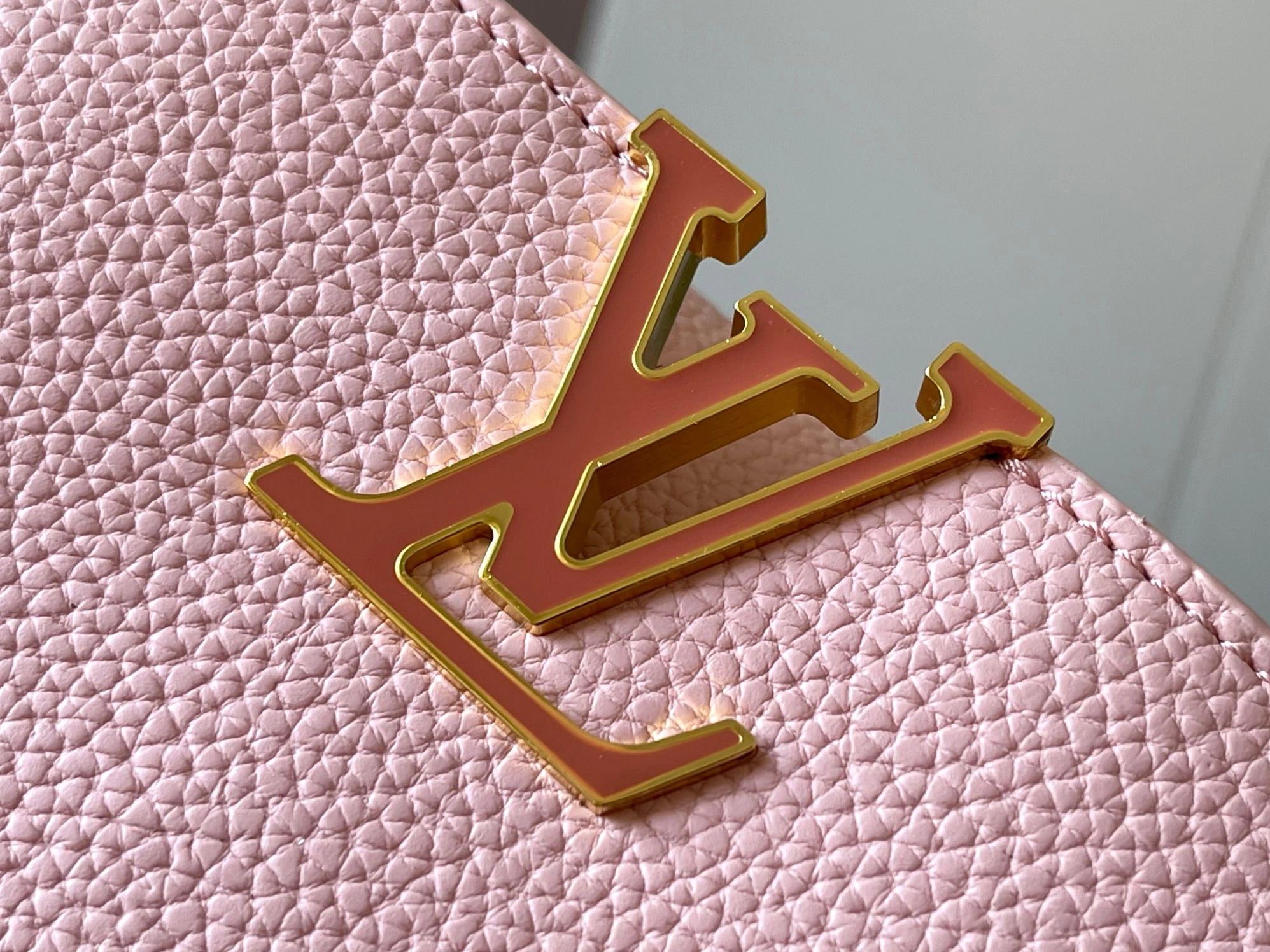 Louis Vuitton AAA Quality Messenger Bags For Women Bright 7721