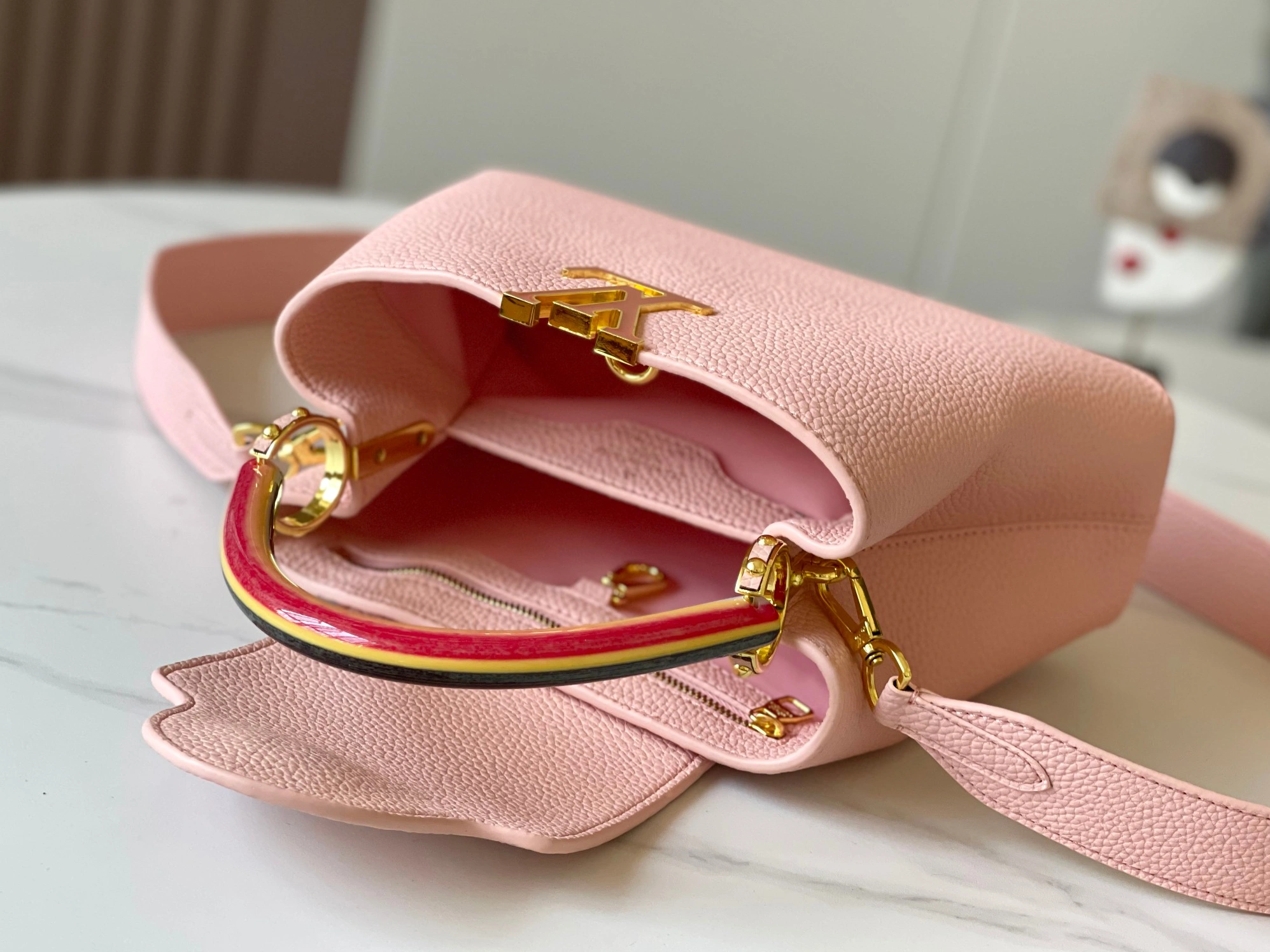 Louis Vuitton AAA Quality Messenger Bags For Women Bright 7721