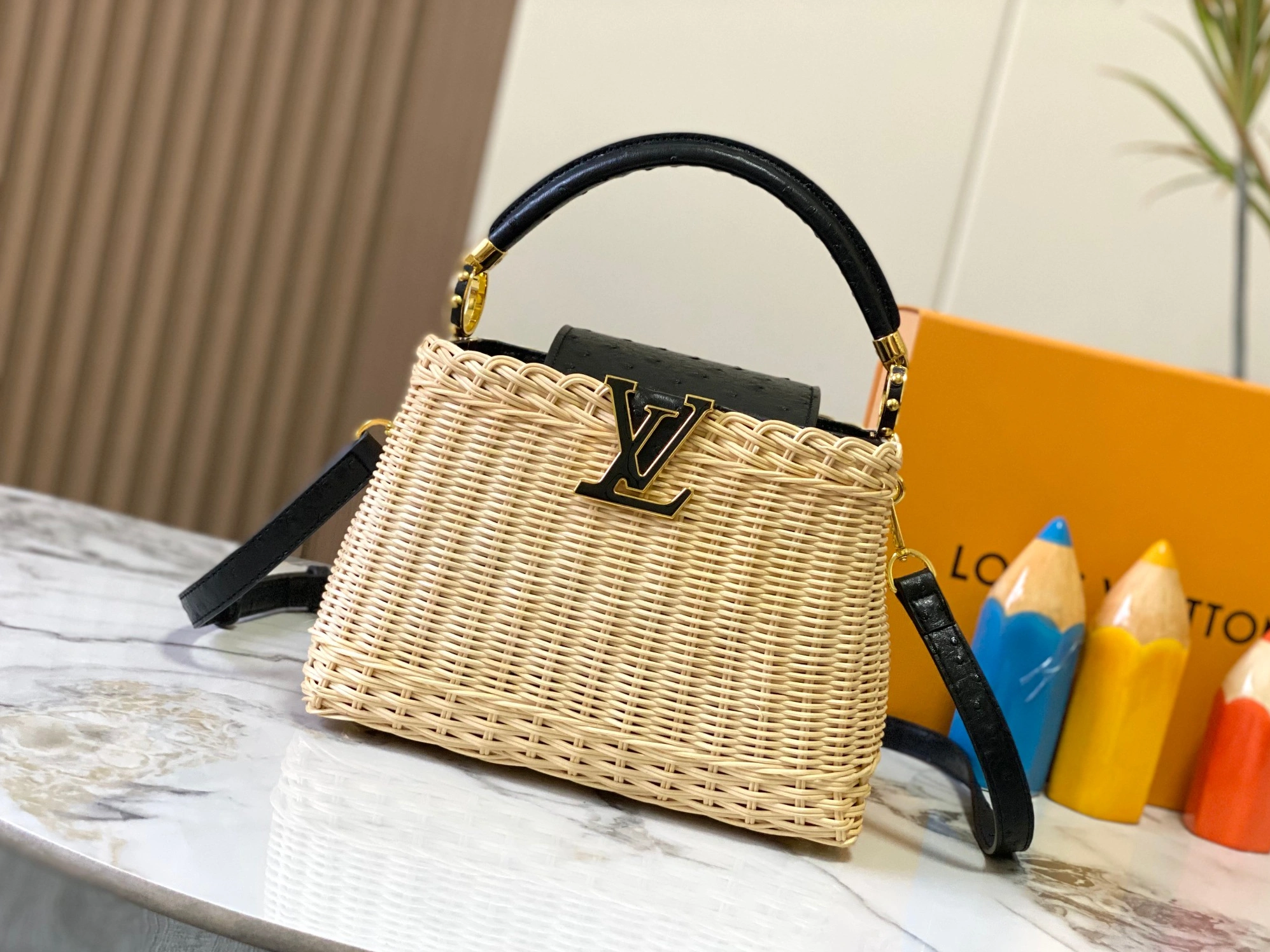 Louis Vuitton AAA Quality Messenger Bags For Women Classic 206