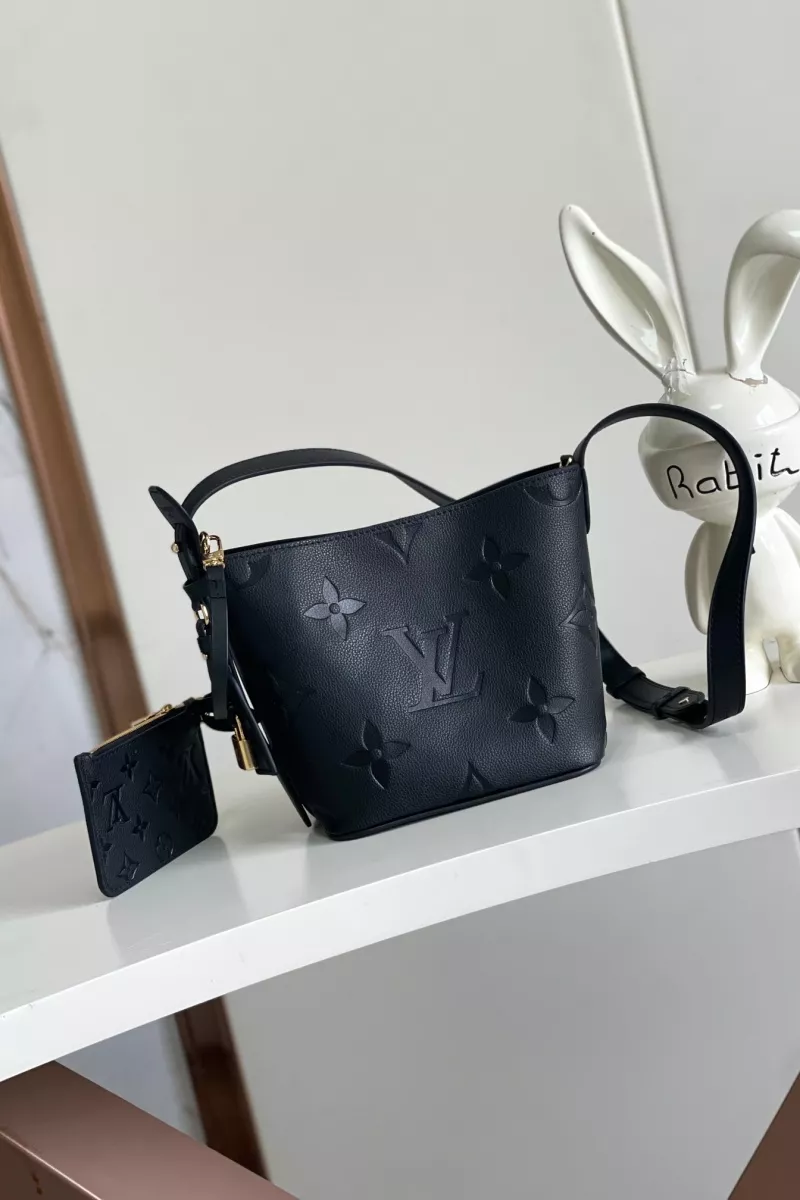Louis Vuitton AAA Quality Messenger Bags For Women Compact 1145