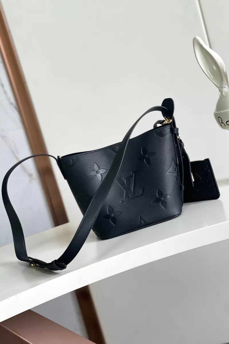 Louis Vuitton AAA Quality Messenger Bags For Women Compact 1145