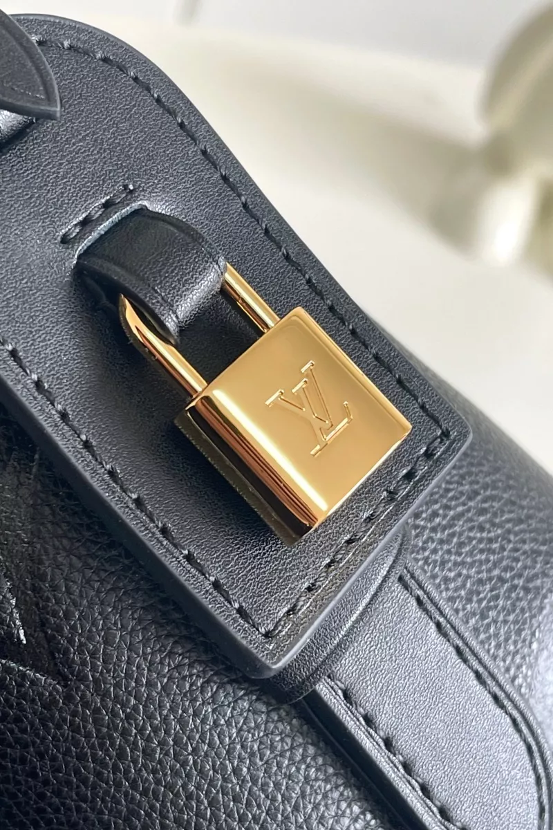 Louis Vuitton AAA Quality Messenger Bags For Women Compact 1145
