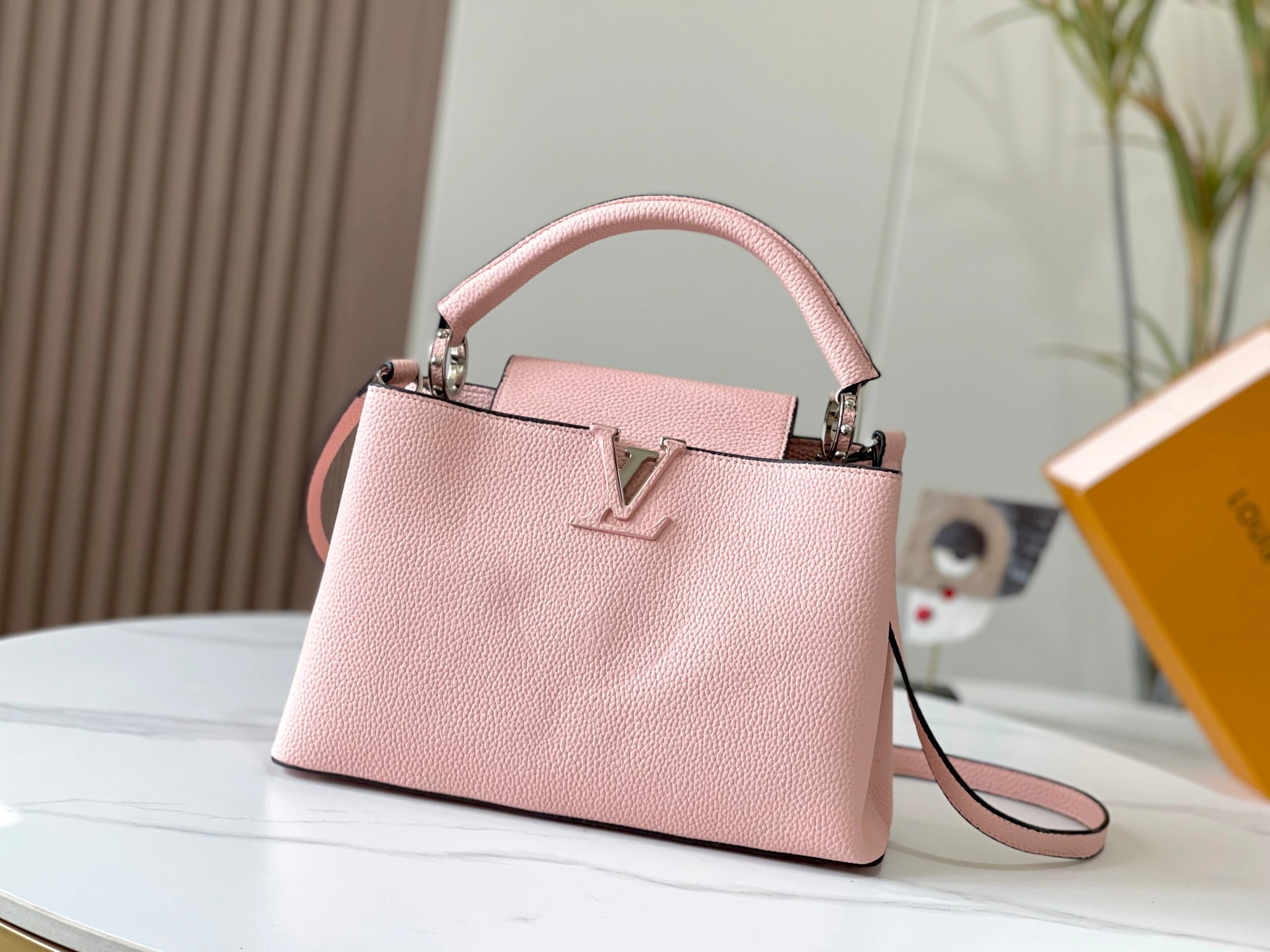 Louis Vuitton AAA Quality Messenger Bags For Women DailyWear 1757