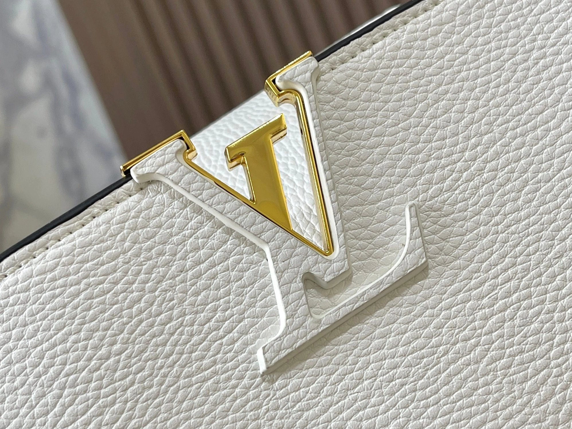 Louis Vuitton AAA Quality Messenger Bags For Women Durable 134