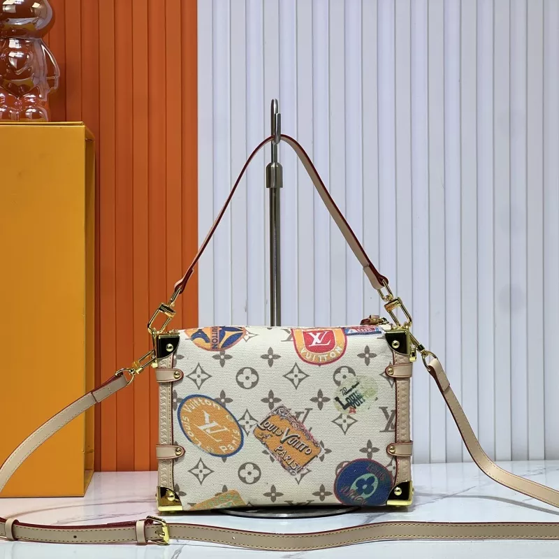 Louis Vuitton AAA Quality Messenger Bags For Women Efficient 8141