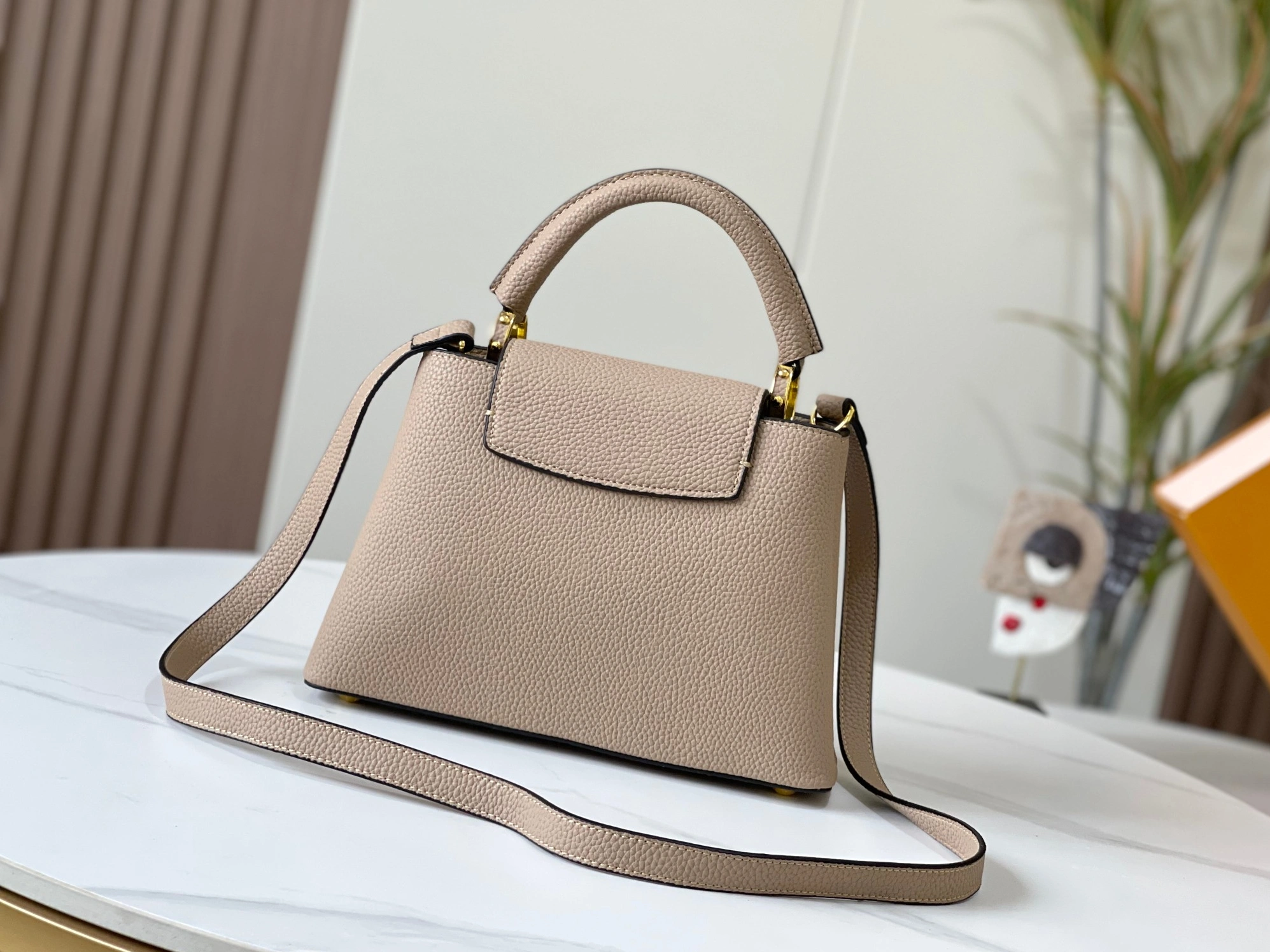 Louis Vuitton AAA Quality Messenger Bags For Women Functional 8078