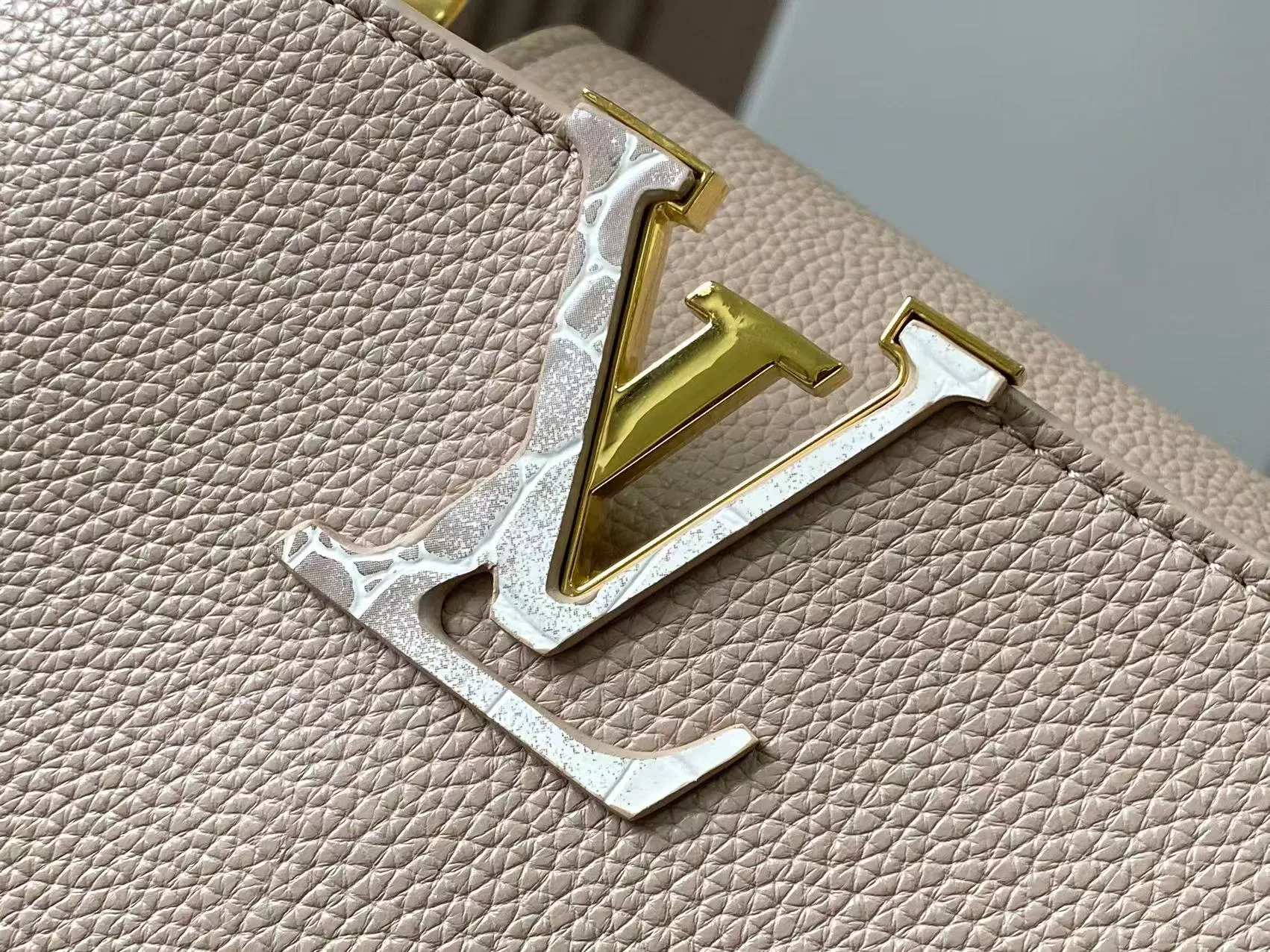 Louis Vuitton AAA Quality Messenger Bags For Women HighQuality 640