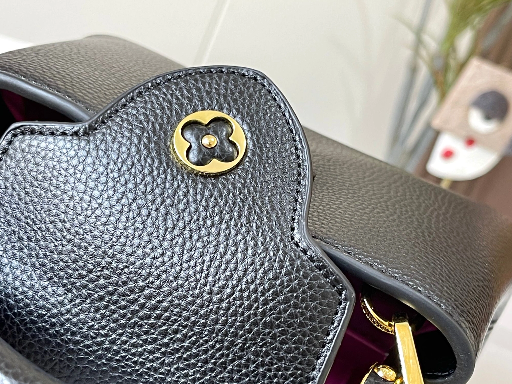 Louis Vuitton AAA Quality Messenger Bags For Women Minimalist 3116