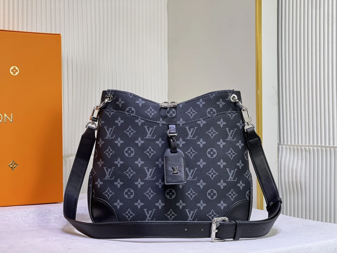 Louis Vuitton AAA Quality Messenger Bags For Women NewStyle 1187