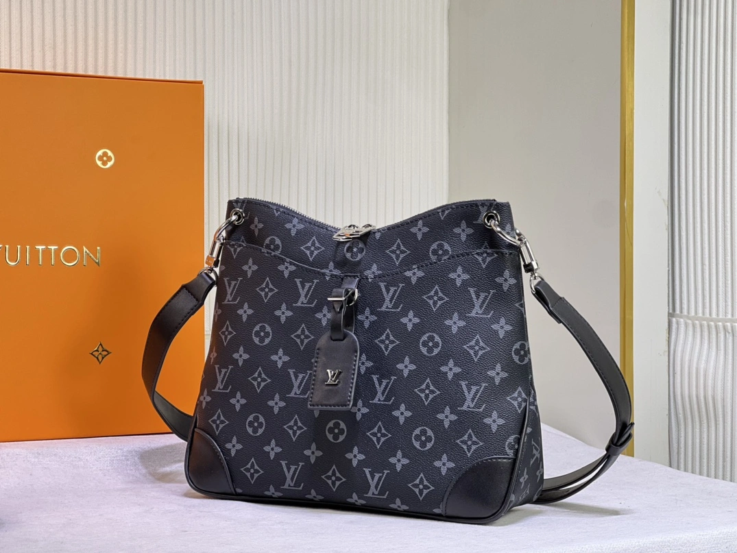Louis Vuitton AAA Quality Messenger Bags For Women NewStyle 1187