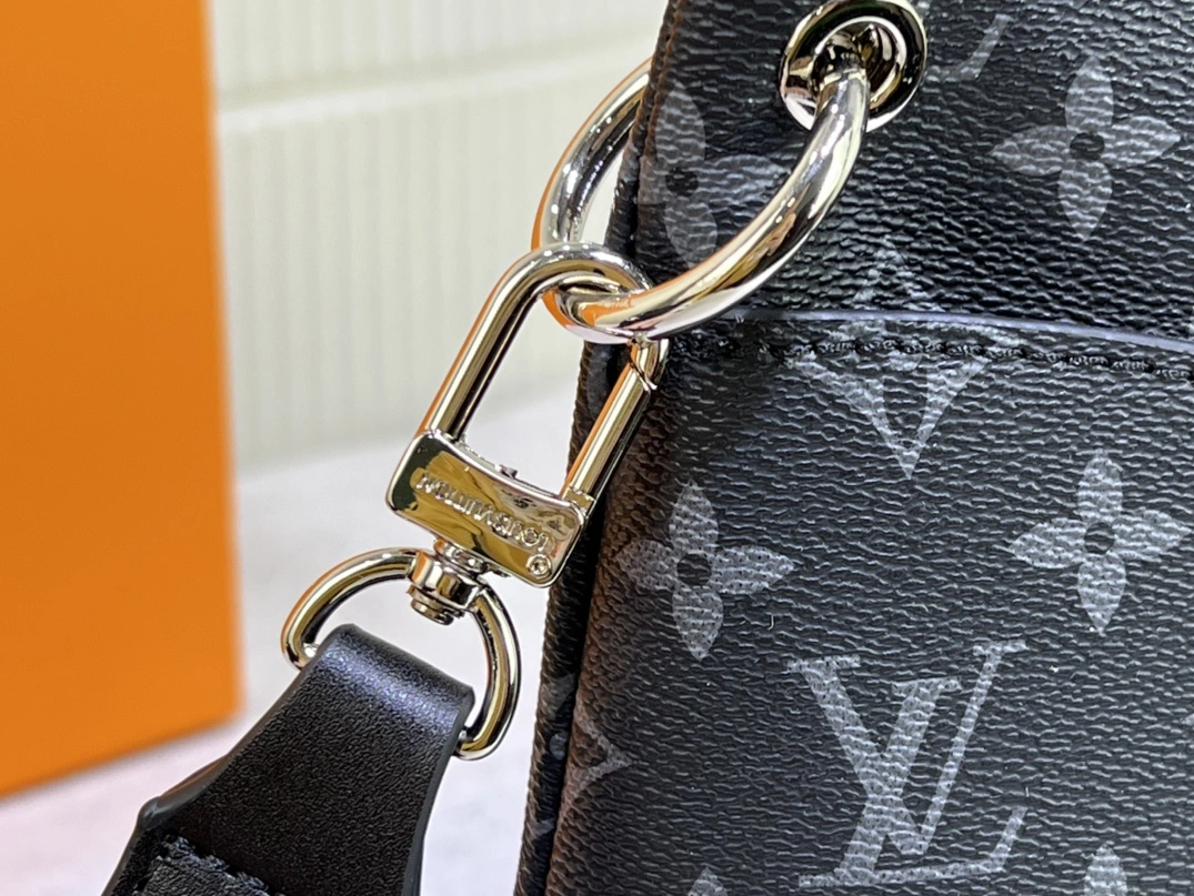 Louis Vuitton AAA Quality Messenger Bags For Women NewStyle 1187