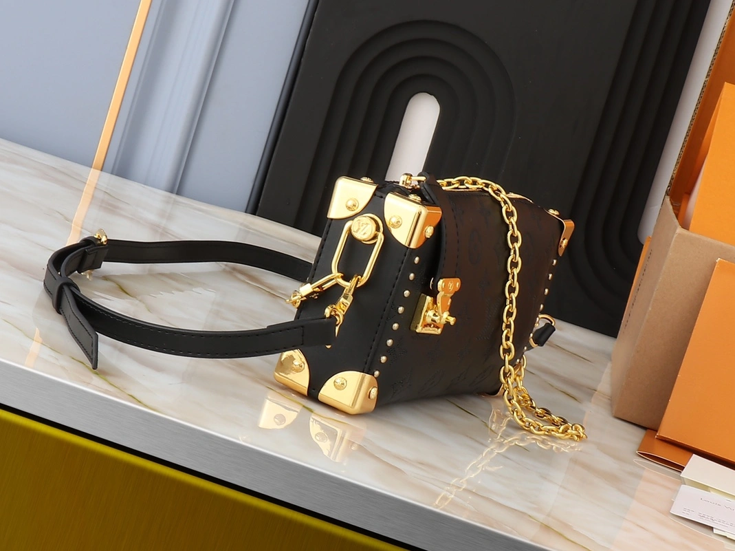 Louis Vuitton AAA Quality Messenger Bags For Women NewStyle 1475