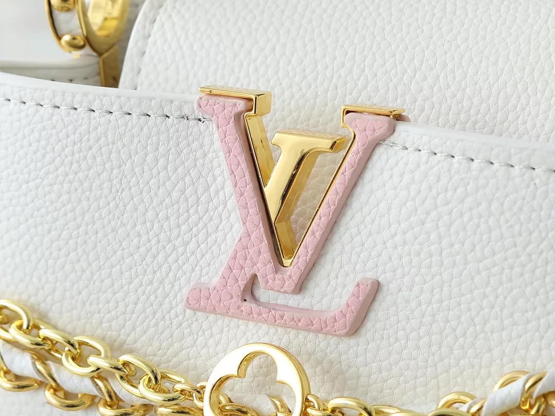 Louis Vuitton AAA Quality Messenger Bags For Women NewStyle 5136