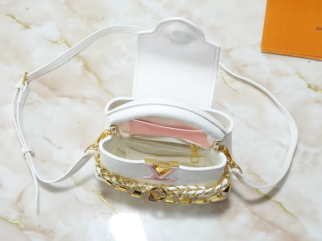 Louis Vuitton AAA Quality Messenger Bags For Women NewStyle 5136