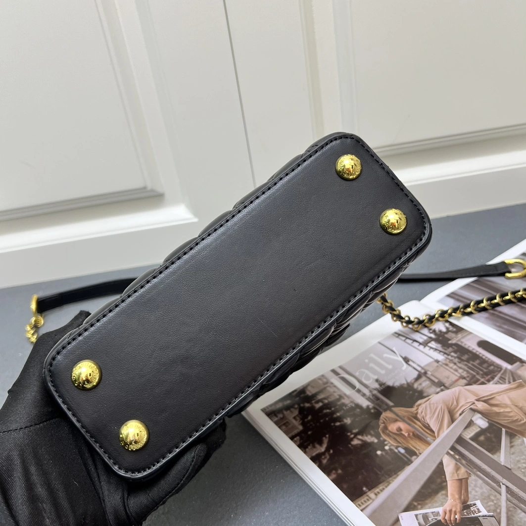 Louis Vuitton AAA Quality Messenger Bags For Women Popular 4100