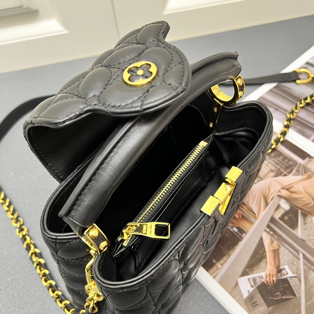 Louis Vuitton AAA Quality Messenger Bags For Women Popular 4100