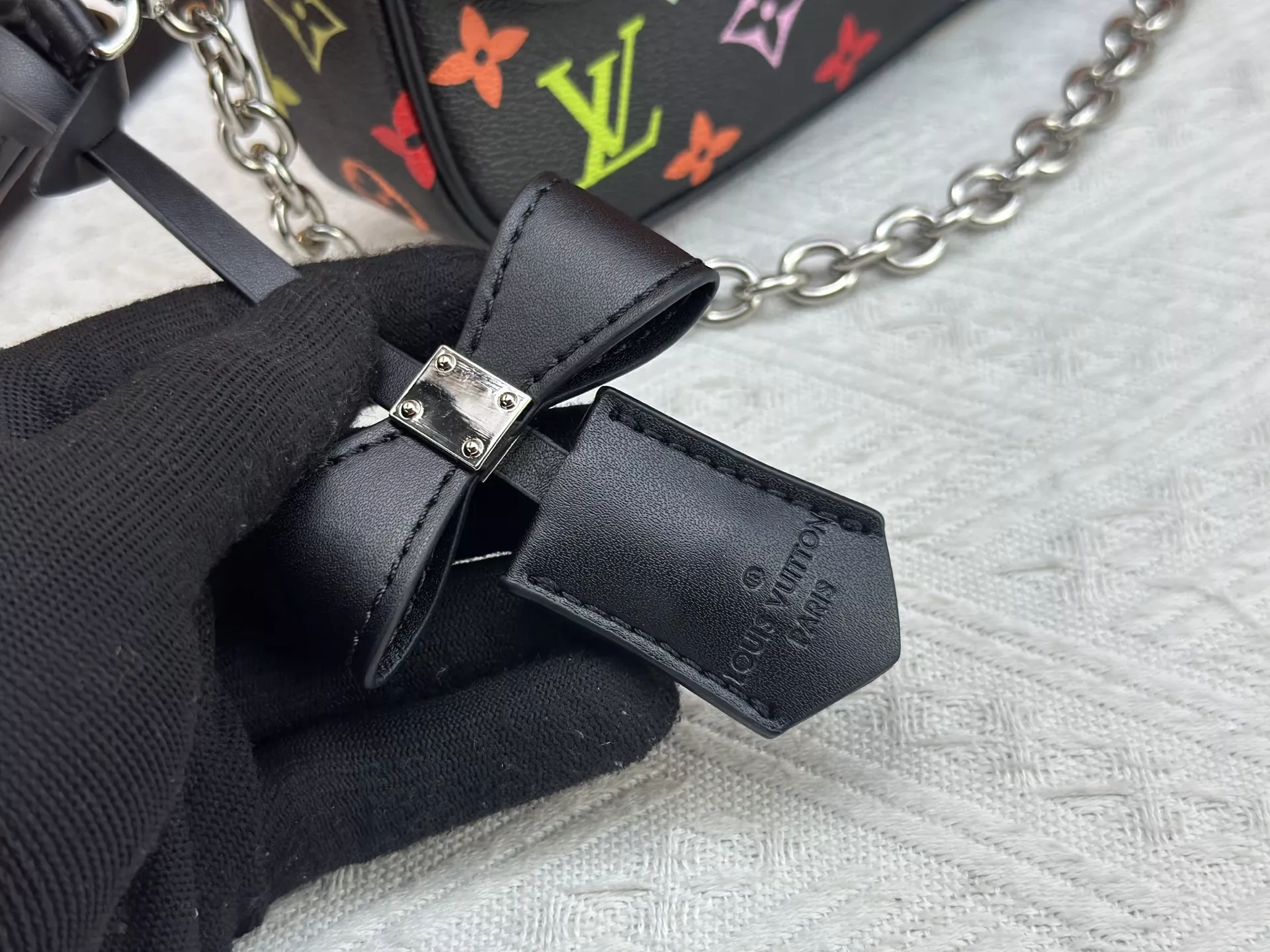Louis Vuitton AAA Quality Messenger Bags For Women Refined 4597