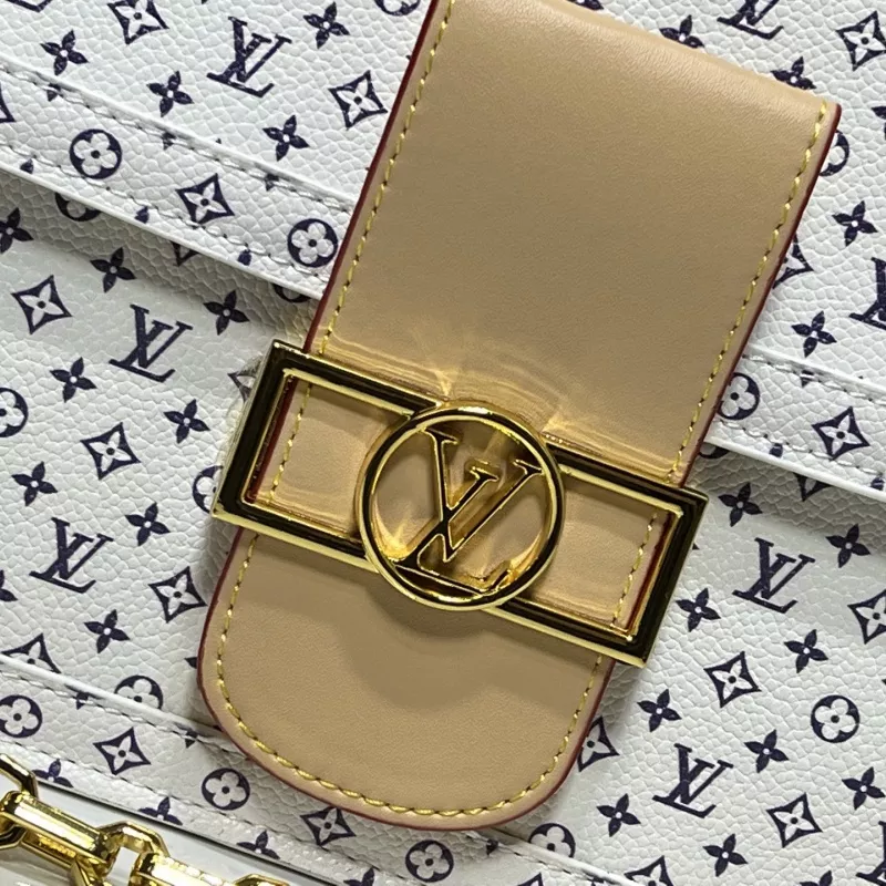 Louis Vuitton AAA Quality Messenger Bags For Women Refined 729