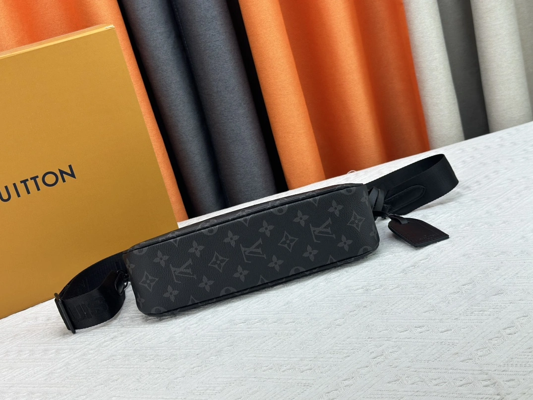 Louis Vuitton AAA Quality Messenger Bags For Women Reliable 4205