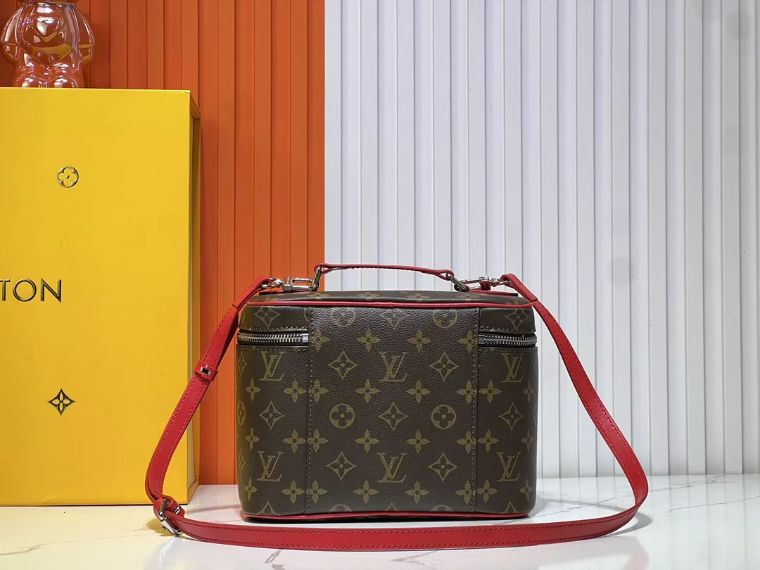 Louis Vuitton AAA Quality Messenger Bags For Women Resilient 2451
