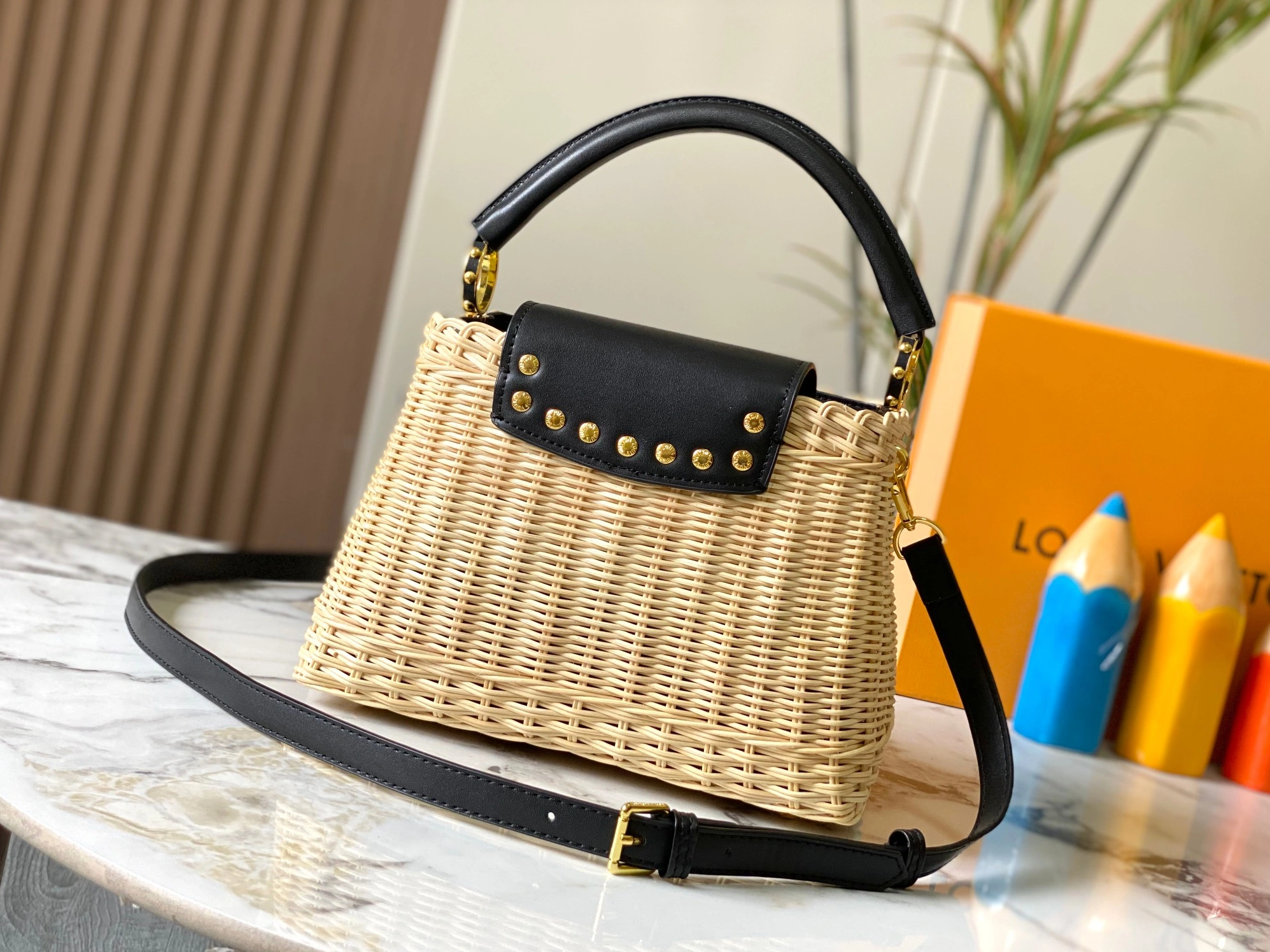 Louis Vuitton AAA Quality Messenger Bags For Women Sophisticated 2763