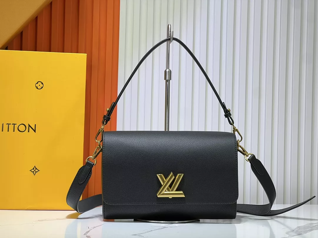 Louis Vuitton AAA Quality Messenger Bags For Women SportInspired 142