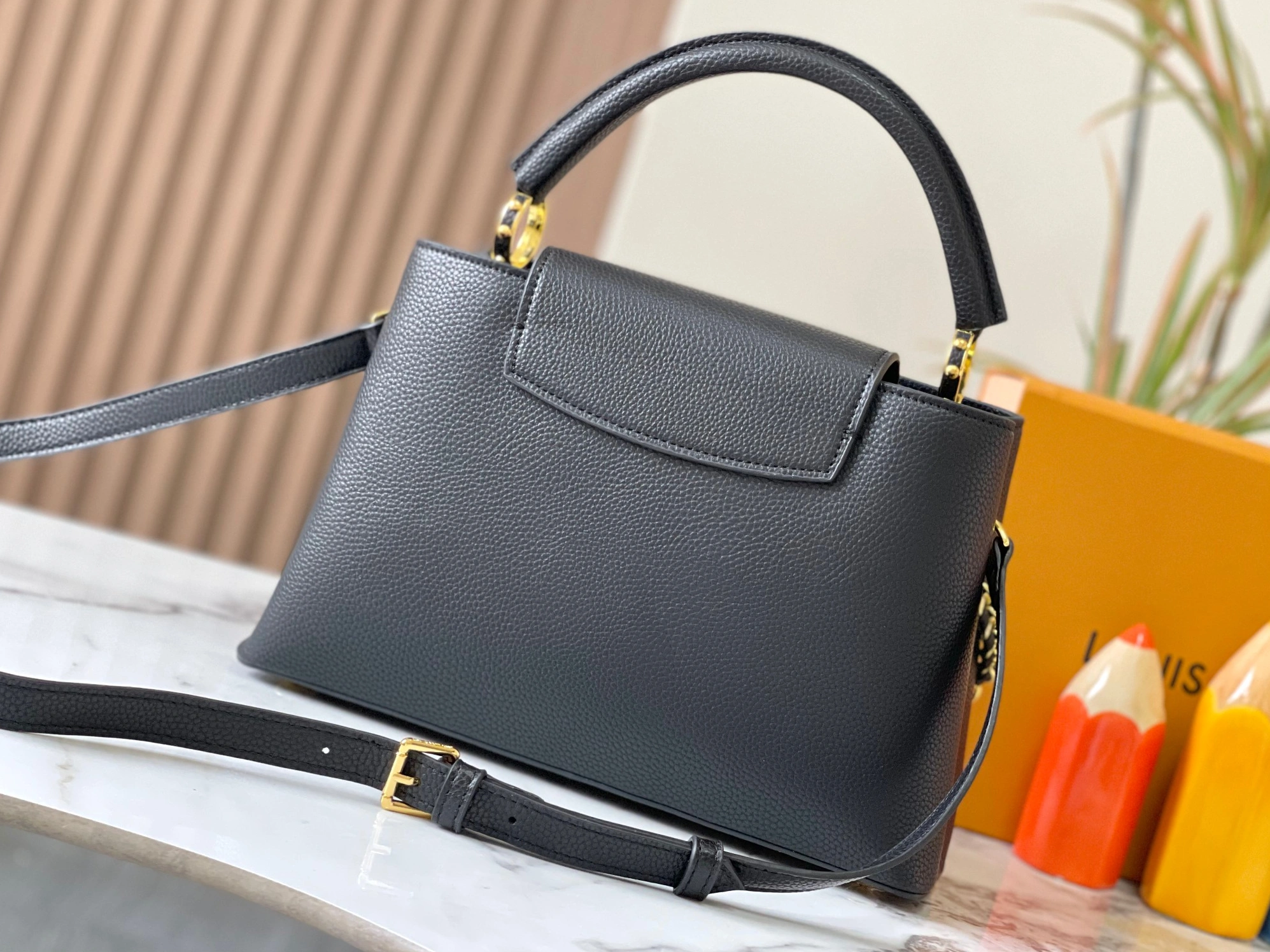 Louis Vuitton AAA Quality Messenger Bags For Women SportInspired 4665