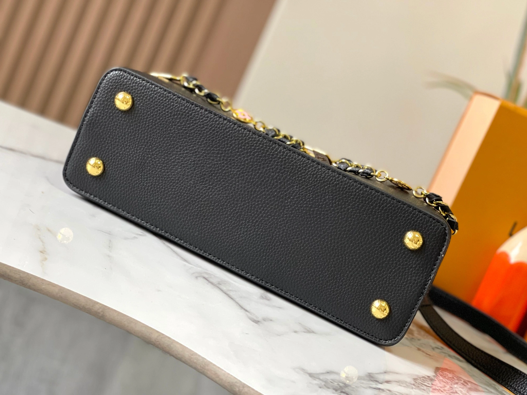 Louis Vuitton AAA Quality Messenger Bags For Women SportInspired 4665