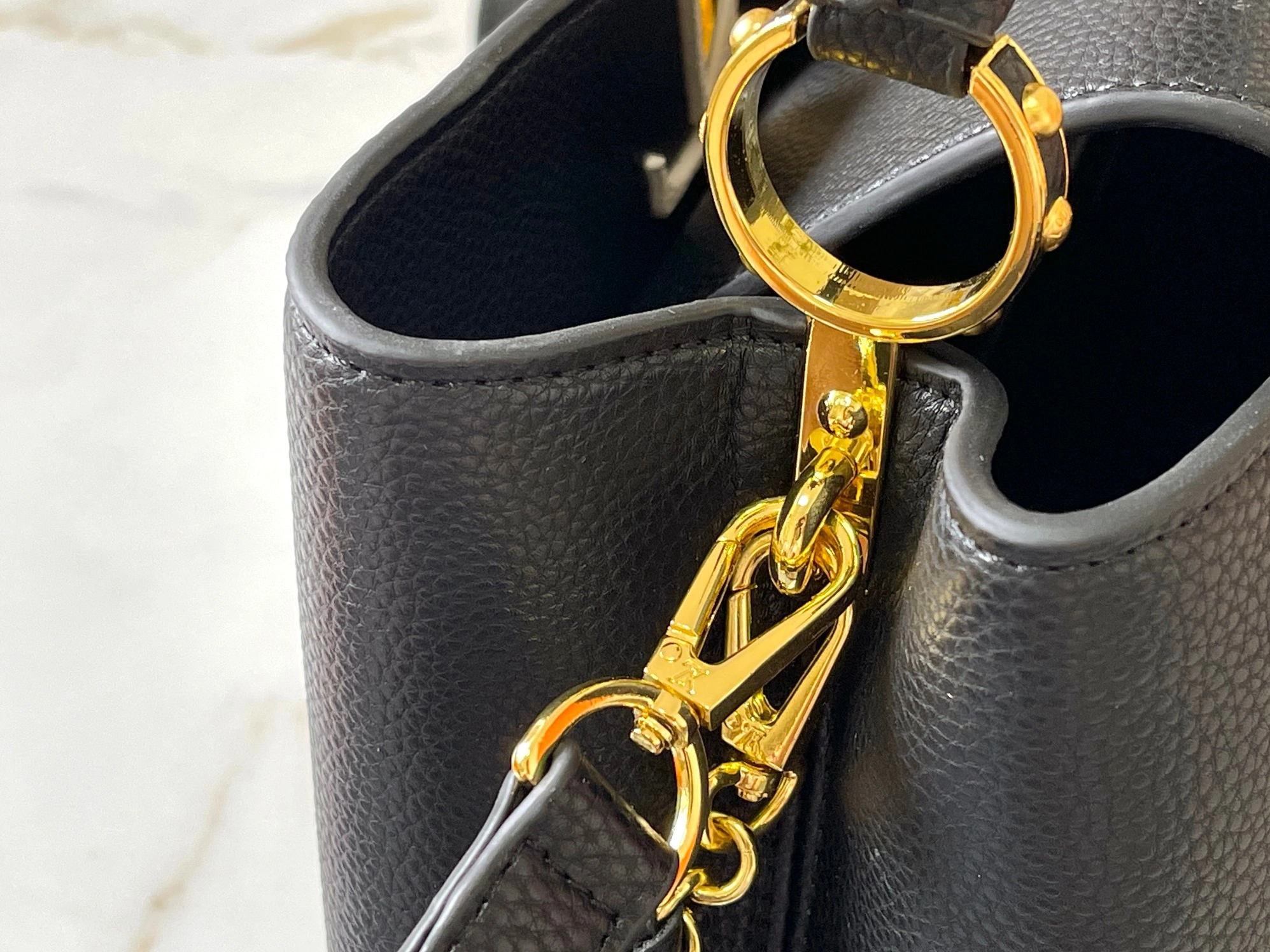 Louis Vuitton AAA Quality Messenger Bags For Women SportInspired 4665